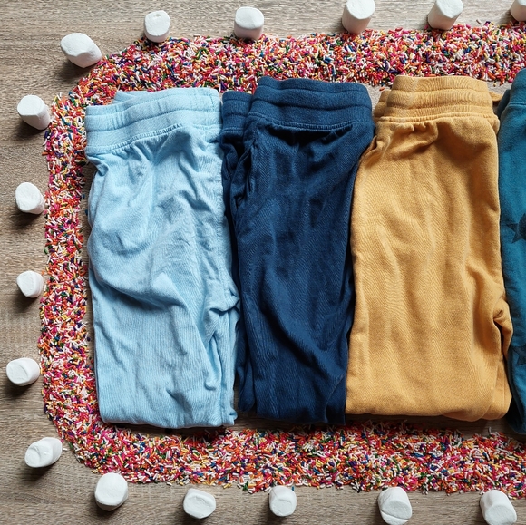 6 pairs of pants (H&M & Primary) - Picture 2 of 16